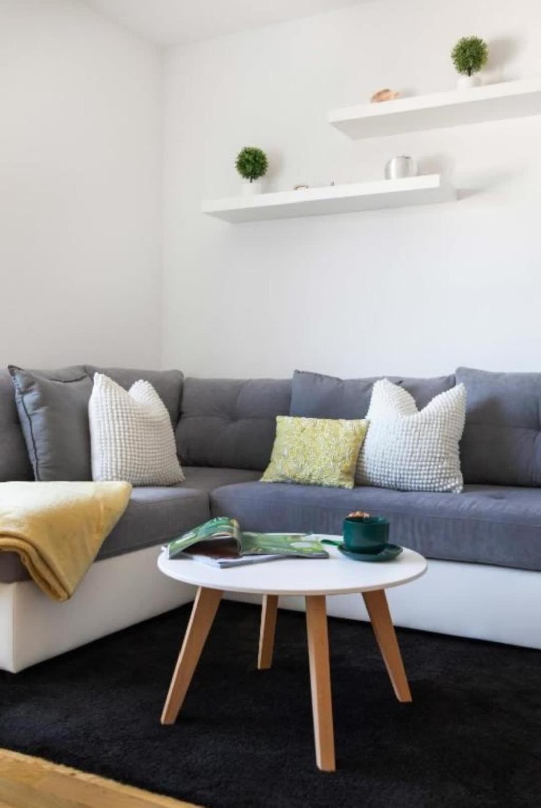 Tesla Apartment Urban Stay Zagabria Esterno foto