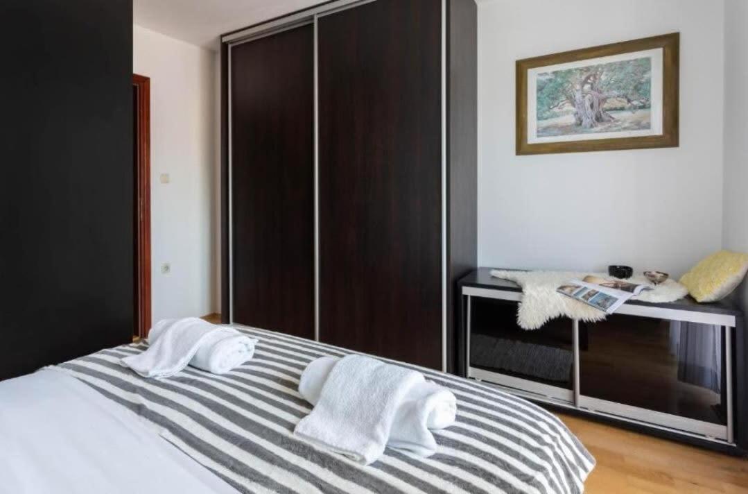 Tesla Apartment Urban Stay Zagabria Esterno foto